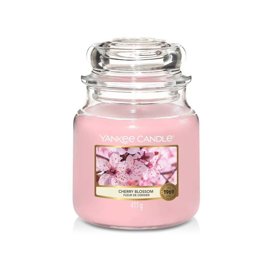 Yankee Candle Cherry Blossom vonná svíčka classic střední
