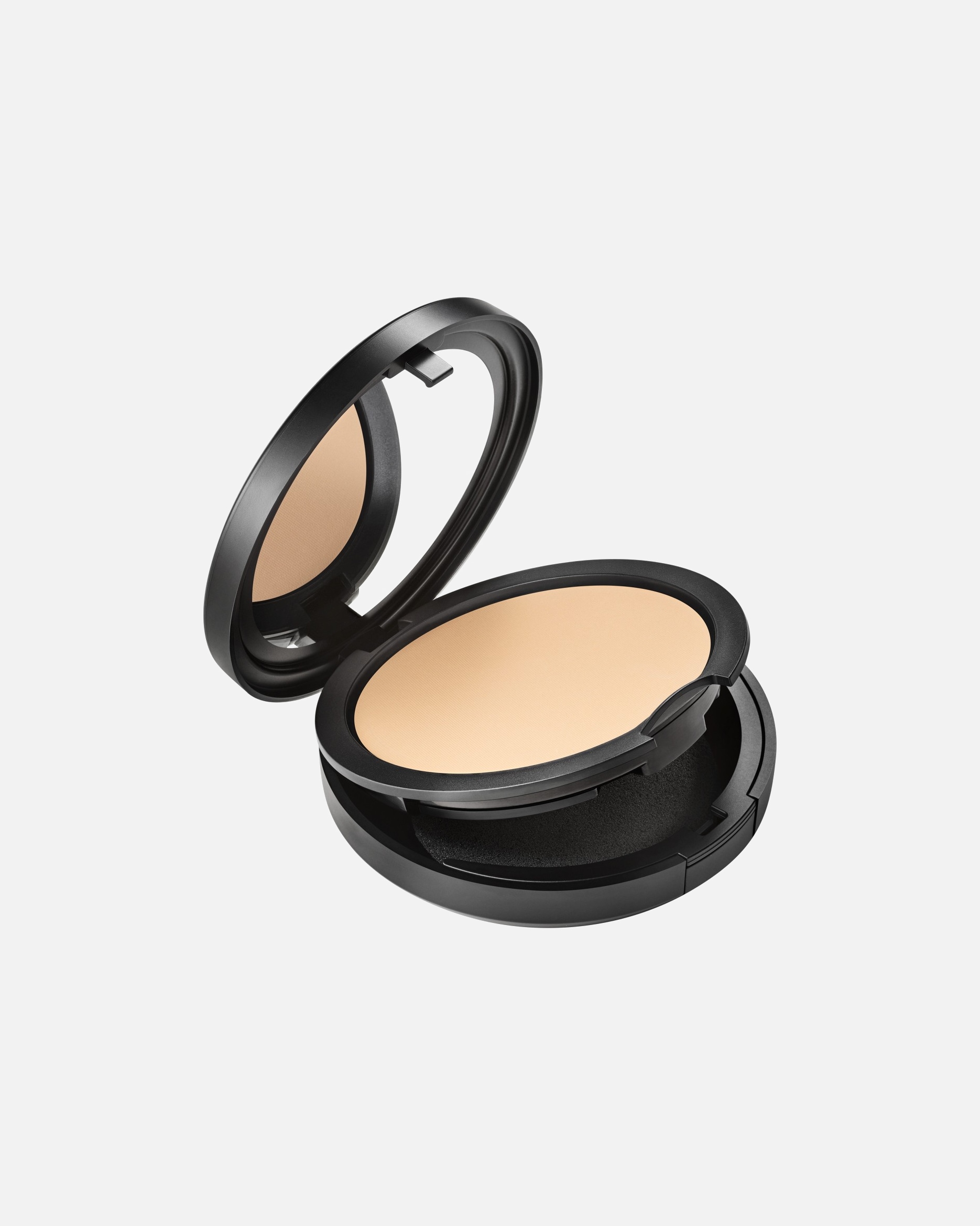 Podklad pre Unisex MAC Studio Fix Powder Plus Foundation 06 - NC13