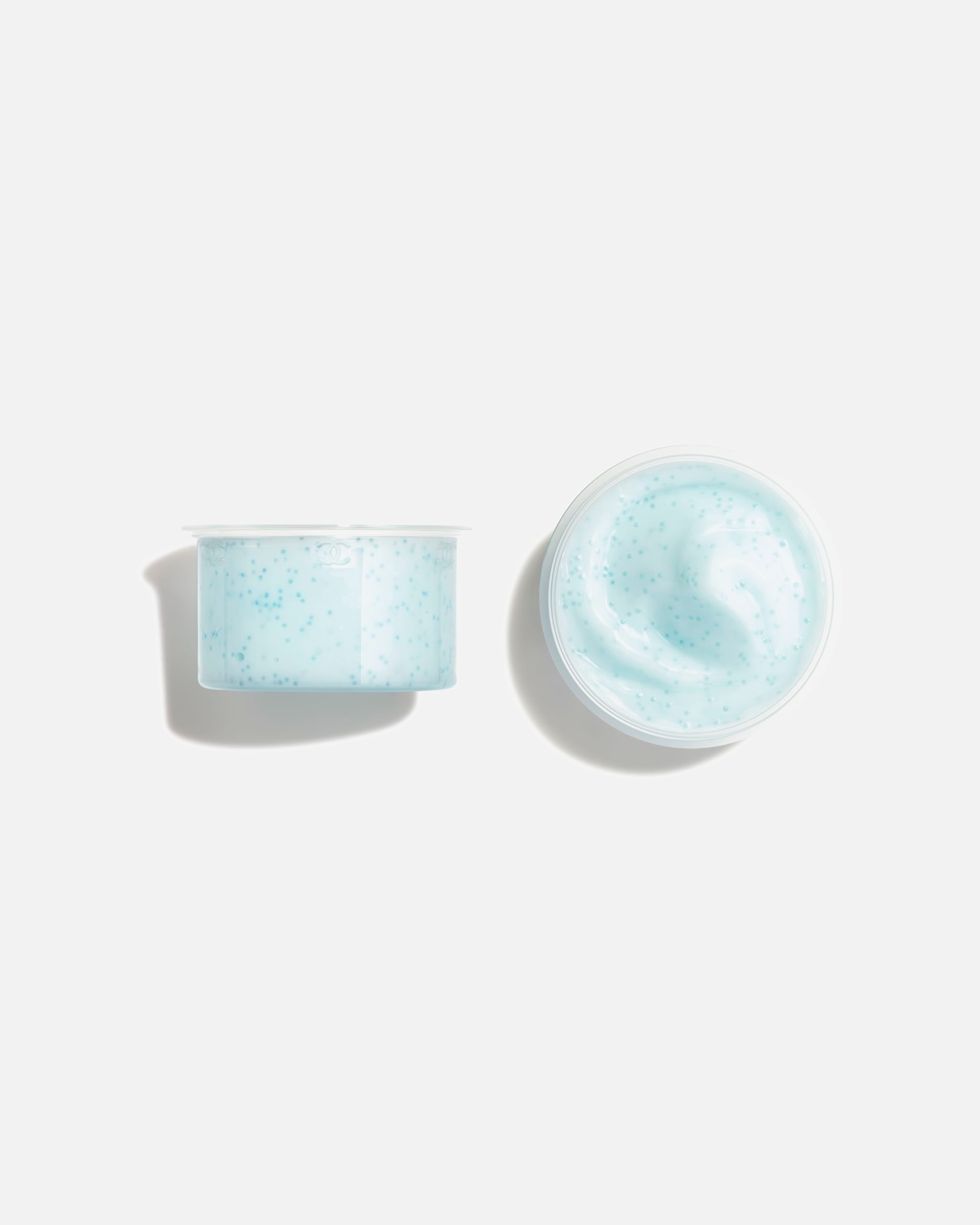Denný krém pre Pre ženy CHANEL HYDRA BEAUTY HYDRATUJE VYPĹŇA POSILŇUJE 50 g - Refill