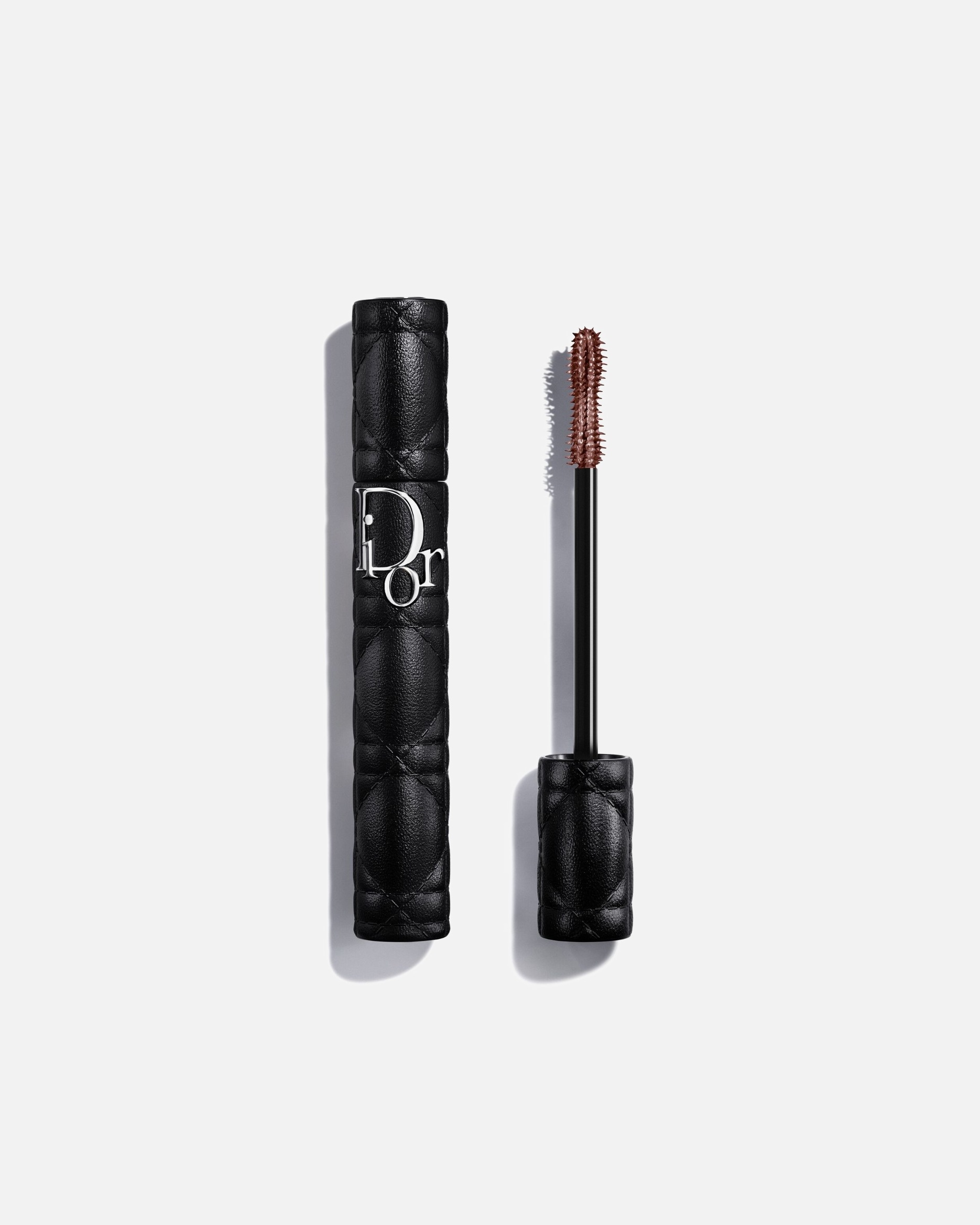Maskara pre Unisex DIOR Diorshow Overvolume Extreme Volume Mascara – 24-hodinové nosenie – Definícia riasy po riase 790 - BROWN