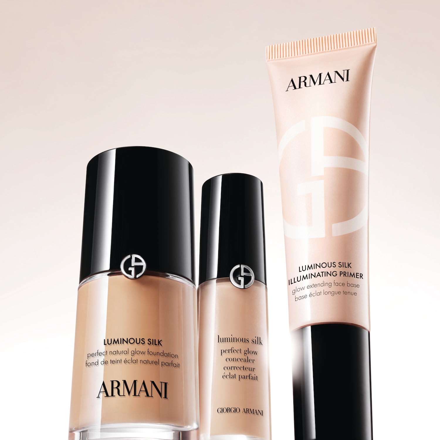 Triáda produktov Armani Luminous Silk: základ, korektor a rozjasňujúci podklad pre dokonalý, prirodzený vzhľad pleti.