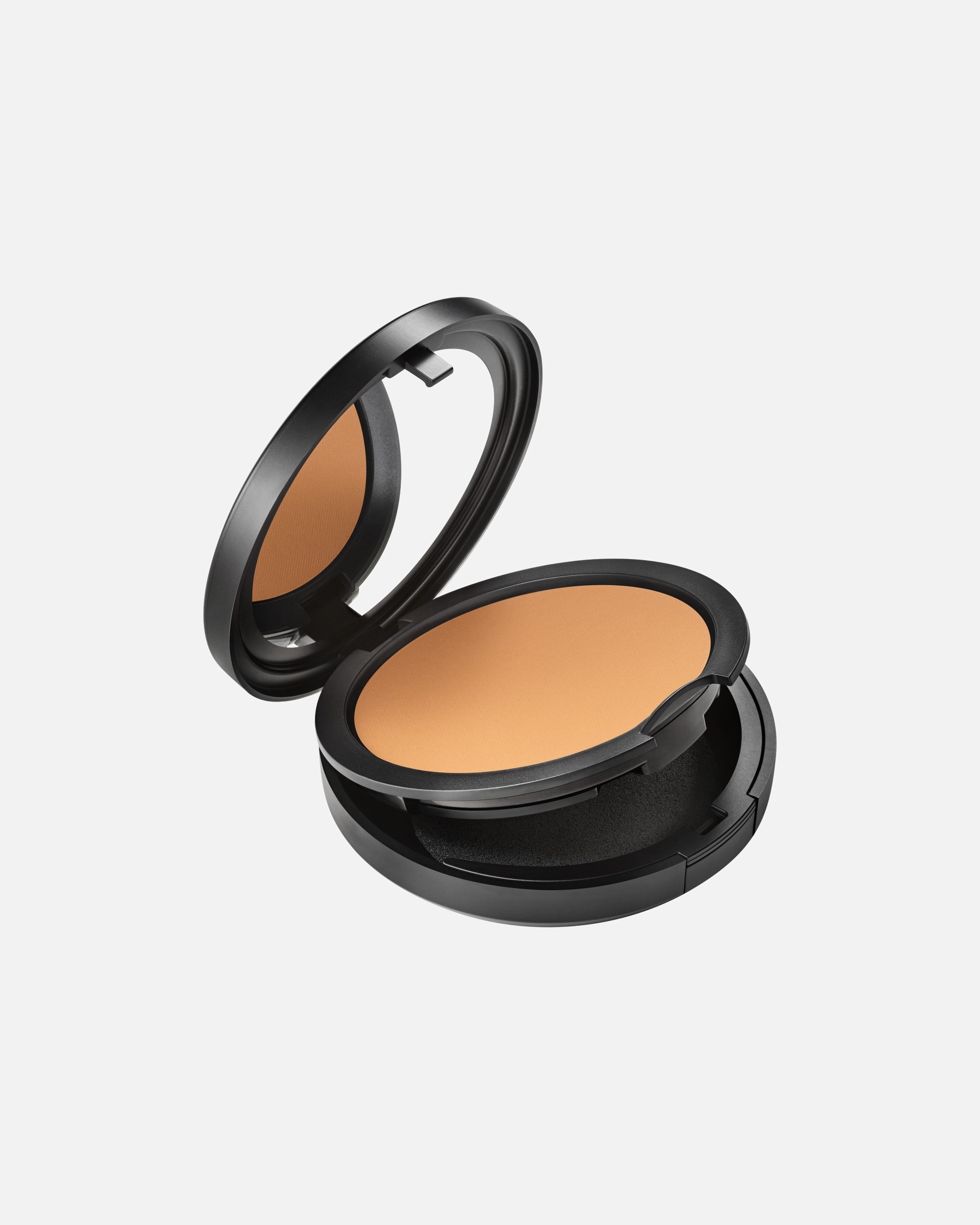 Podklad pre Unisex MAC Studio Fix Powder Plus Foundation 19 - NC41